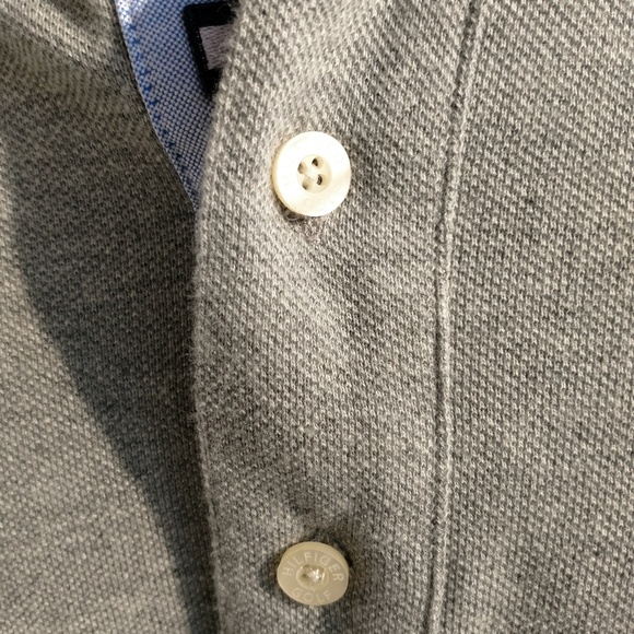 Tommy Hilfiger Golf Men's Size Large Gray Shirt - Picture 3 of 5